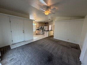 1150 W Red Hills Pkwy in Washington, UT - Building Photo - Building Photo