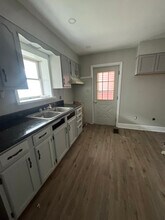 3 W Evergreen St in Nazareth, PA - Foto de edificio - Building Photo