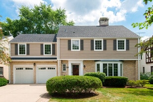 9445 Avers Ave in Evanston, IL - Building Photo