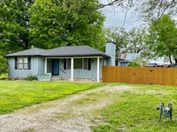 12216 Leavenworth Rd