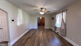 312 Woodford St in Fredericksburg, VA - Building Photo