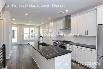 2140 Terwilliger Terrace in Charlotte, NC - Building Photo - Building Photo