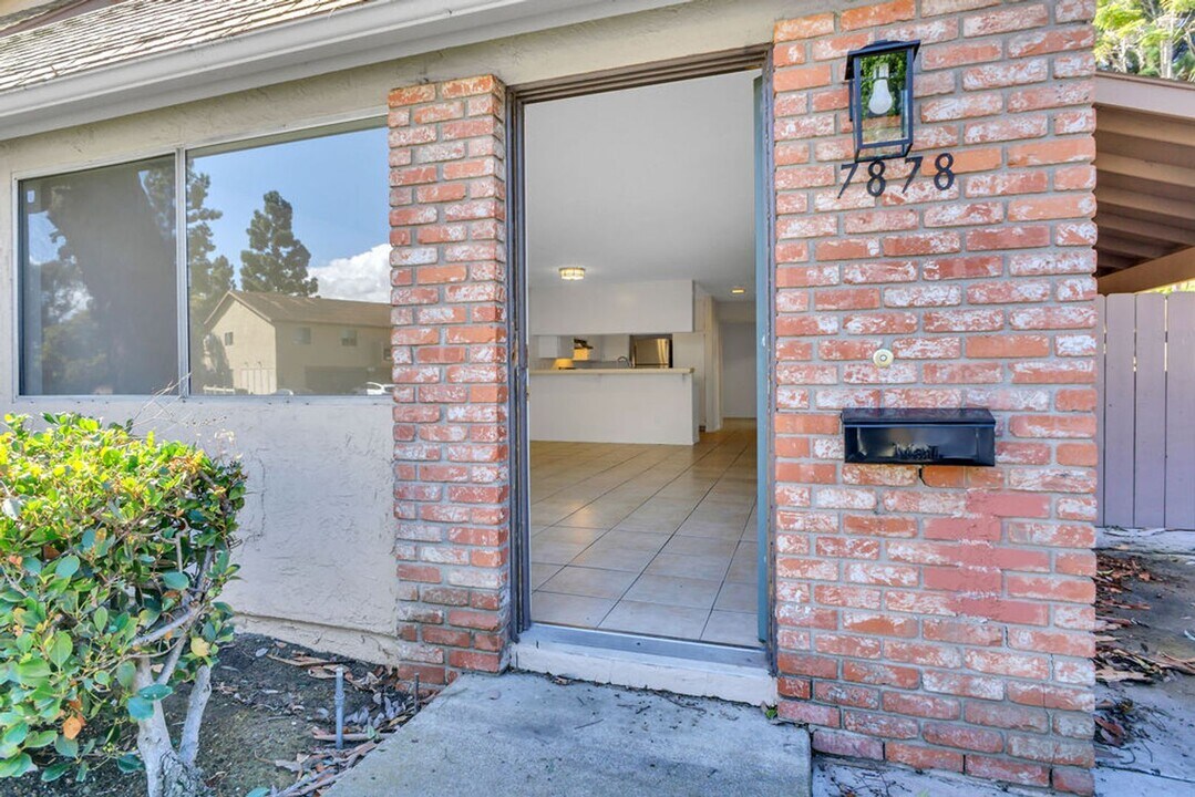 7878 Camino Tranquilo in San Diego, CA - Building Photo