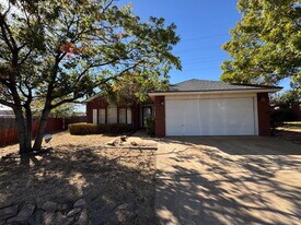 6415 13th St in Lubbock, TX - Building Photo