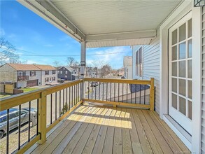 44 George St in East Haven, CT - Building Photo - Building Photo