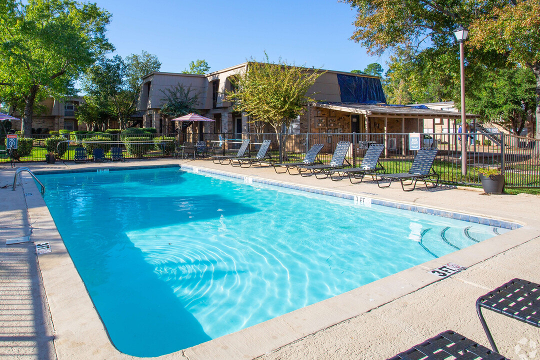 South Pointe Apartments in Shreveport, LA - Foto de edificio