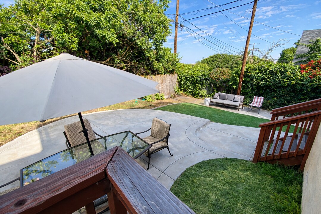 5032 Rockford Dr in San Diego, CA - Building Photo