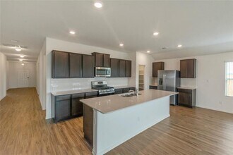 138 Esparza Dr in Bastrop, TX - Building Photo - Building Photo