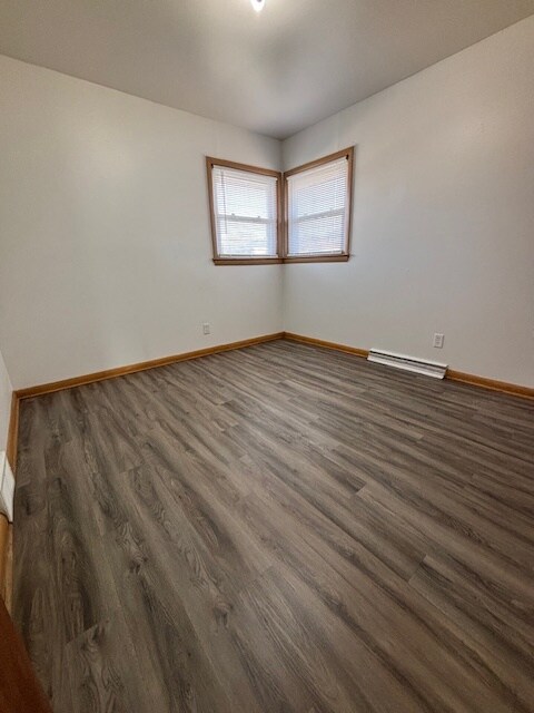 4037 N 60th St in Milwaukee, WI - Foto de edificio - Building Photo