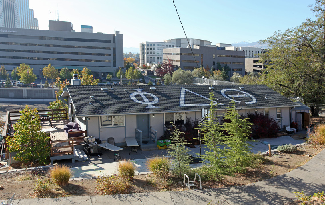 735 West St in Reno, NV - Building Photo