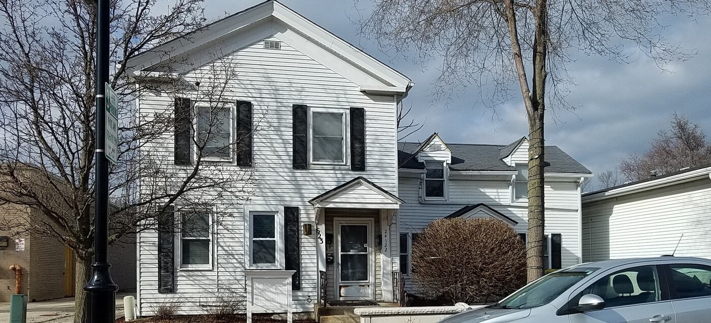 24120 Lockport St in Plainfield, IL - Building Photo