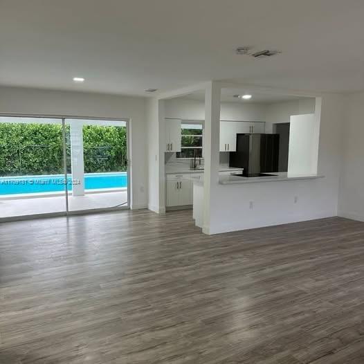 700 NW 187th Dr-Unit -A in Miami, FL - Building Photo