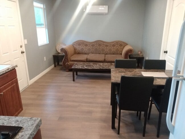 property at 3471 Glendower St