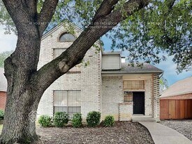2036 Pheasant Dr in Lewisville, TX - Building Photo