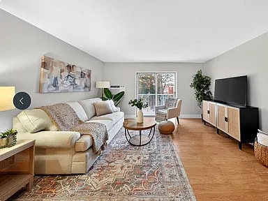 55 Greentree Ln, Unit 27 in Weymouth, MA - Foto de edificio - Building Photo