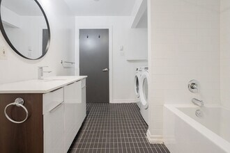 5638 Du Parc Av in Montréal, QC - Building Photo - Building Photo