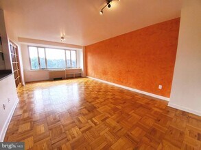 4301 Massachusetts Ave NW in Washington, DC - Building Photo - Building Photo