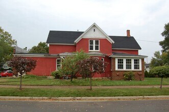 1629 Johnson St, Unit 1631 in La crosse, WI - Foto de edificio - Building Photo