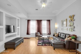 5533 Ignacio Frias Dr in El Paso, TX - Building Photo - Building Photo