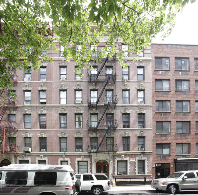 435 E 75th St in New York, NY - Building Photo - Building Photo