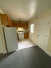 244 E 16th Ave, Unit 3 in Eugene, OR - Building Photo - Building Photo