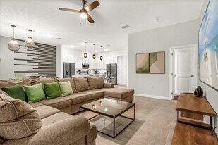 262 Marcello Blvd in Kissimmee, FL - Building Photo