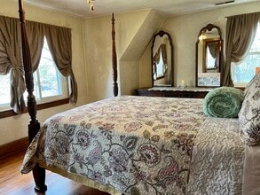 148 Church St in Oak Hill, WV - Building Photo - Building Photo