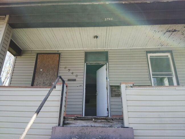 property at 5746 Hodiamont Ave