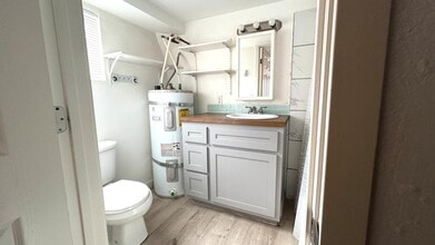 4512 Pacific Way in Seaview, WA - Building Photo - Building Photo