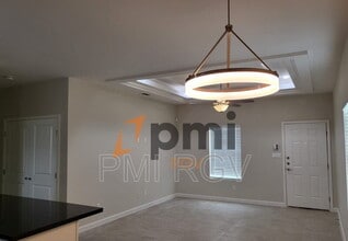 1037 French Ave in Edinburg, TX - Building Photo - Building Photo