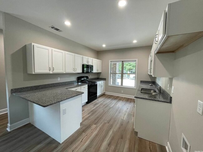 1503 S Bailey St photo'