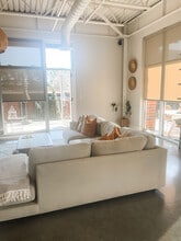 5200 Peachtree Rd, Unit 3218 in Atlanta, GA - Foto de edificio - Building Photo