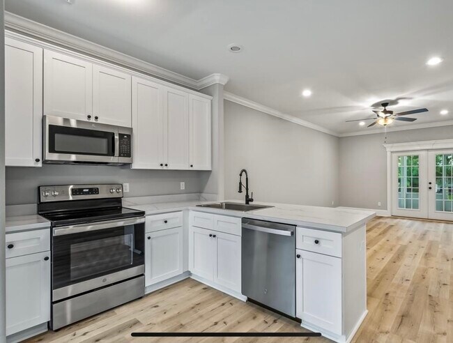 10 Old Courthouse Way, Unit Unit A in Crawfordville, FL - Building Photo - Building Photo