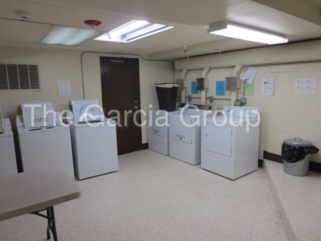 1005 SW Park Ave-Unit -806 in Portland, OR - Foto de edificio - Building Photo