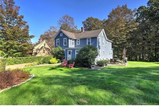 240 Kenwood Ave in Hamden, CT - Building Photo - Building Photo