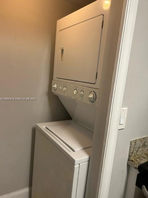 property at 303 Racquet Club Rd