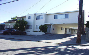 10243-10245 Macarthur Blvd in Oakland, CA - Building Photo - Building Photo