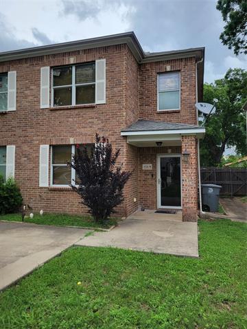 1324 Fletcher St in Dallas, TX - Building Photo