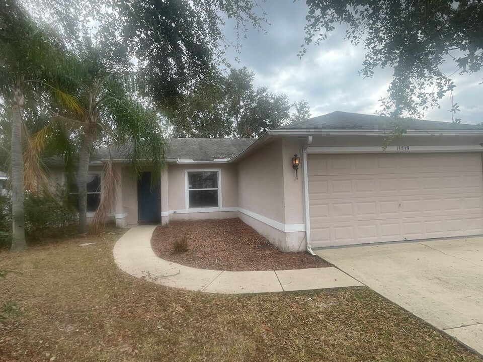 11519 Wellman Dr in Riverview, FL - Building Photo