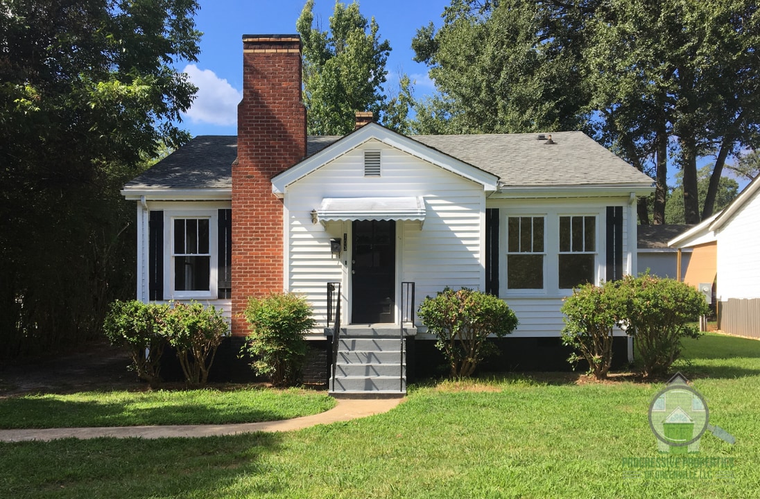 103 Paris Mountain Ave in Greenville, SC - Building Photo
