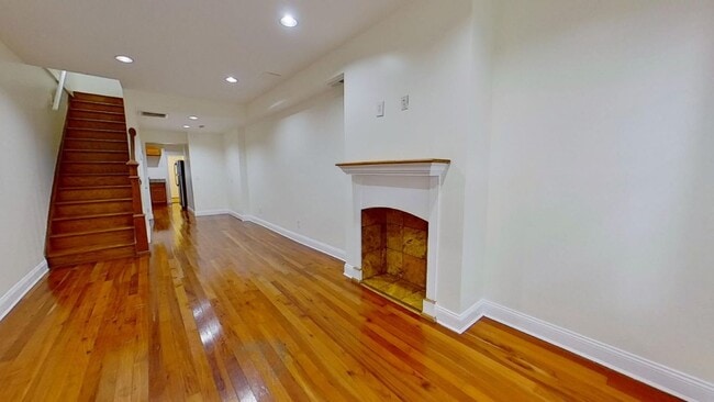 property at 412 S Eaton St