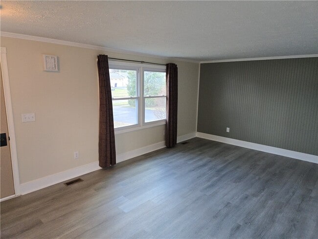 103 Virginia Manor Rd in Rochester, NY - Building Photo - Building Photo