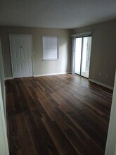 203 Clarendon St, Unit 203 in Orangeburg, SC - Foto de edificio - Building Photo