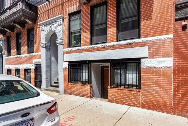12 Battery St, Unit 5 in Boston, MA - Foto de edificio - Building Photo
