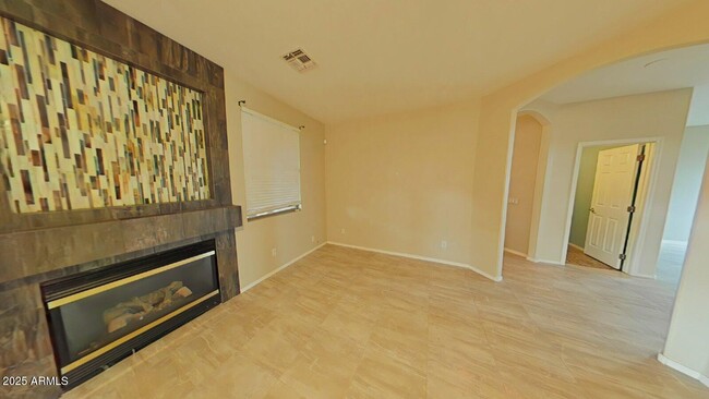 491 W Ebony Way in Chandler, AZ - Building Photo - Building Photo