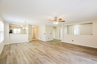 11240 E Sunland Ave in Mesa, AZ - Building Photo - Building Photo