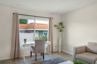 24762 Via San Marco in Aliso Viejo, CA - Building Photo - Building Photo