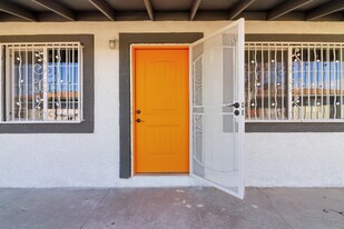 2518 N McCarran St in North Las Vegas, NV - Building Photo
