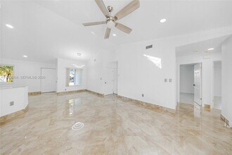 6240 Gauntlet Hall Ln in Davie, FL - Building Photo - Building Photo