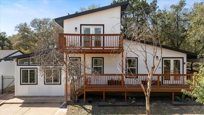 property at 3904 Highland Dr